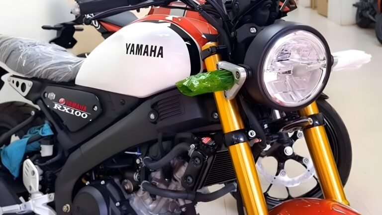 Yamaha Rx 100 . Yamaha Rx